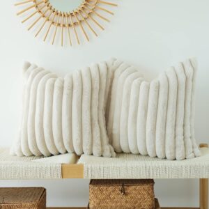 JOJUSIS Pack of 2 Faux Fur Plush De...